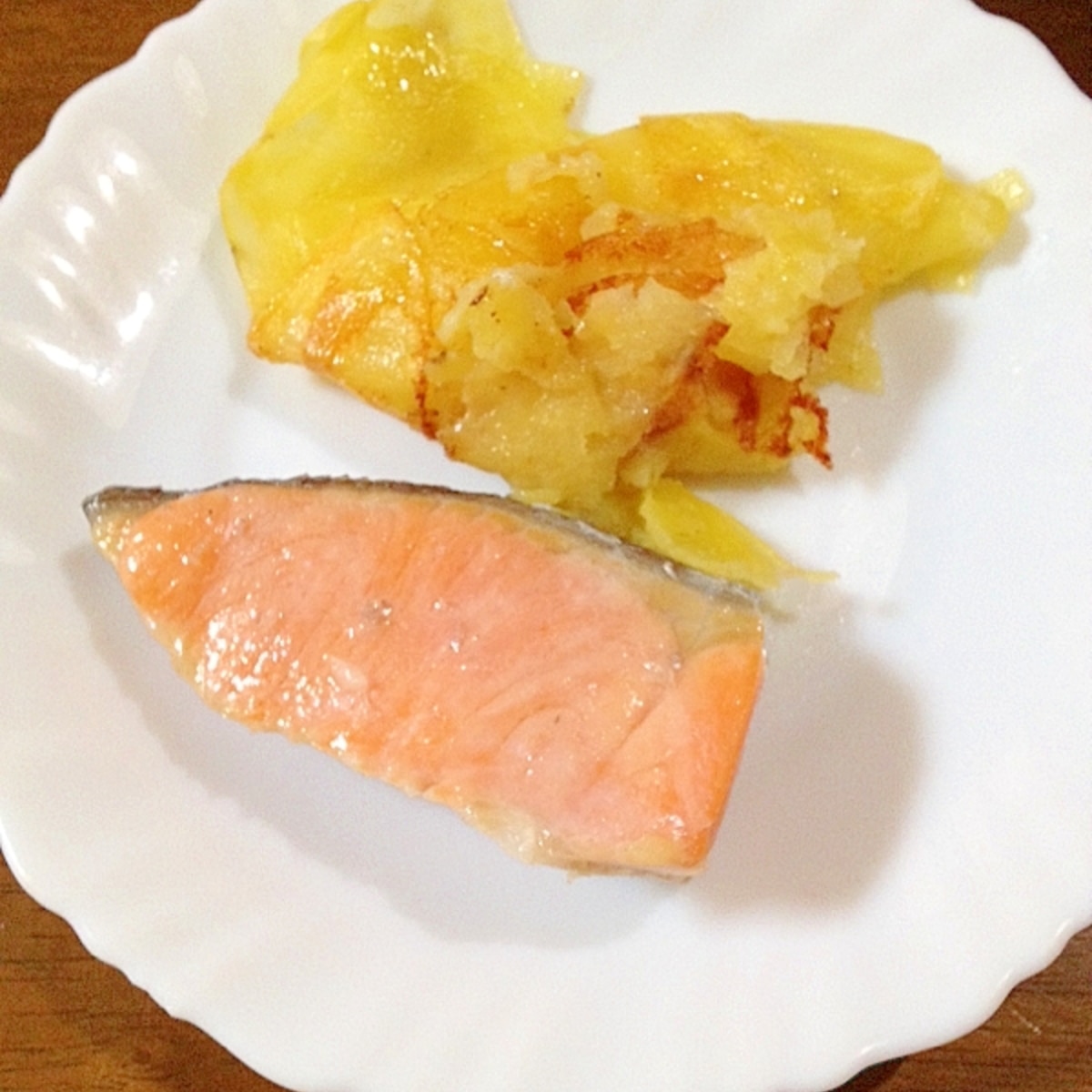 じゃがいもとコストコ鮭の重ね焼き レシピ 作り方 By Minori Rio 楽天レシピ